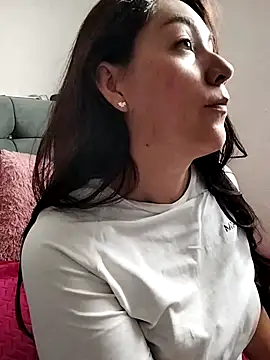 katha steele  online show from 10/05/25, 03:21