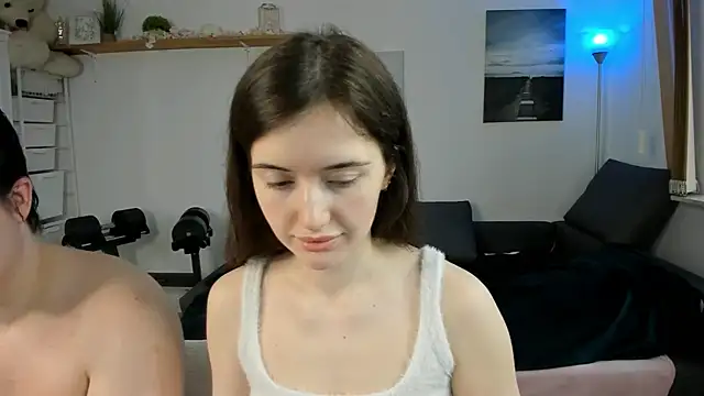 Snapshot of PollyFlame chatting on 03/03/25, 06:37 PollyFlame online show from 03/03/25, 06:37