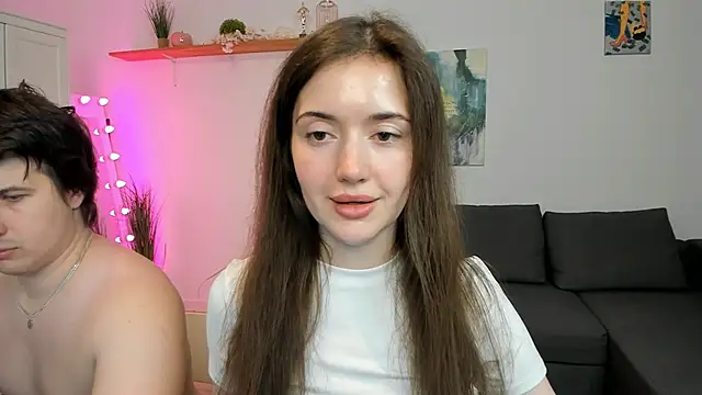 Snapshot of PollyFlame chatting on 09/23/25, 08:23 PollyFlame online show from 09/23/25, 08:23