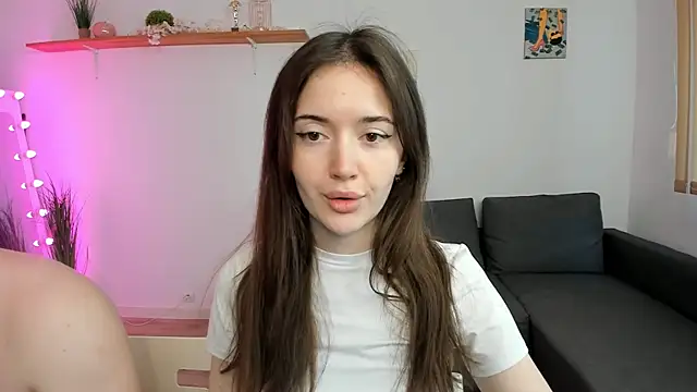 Snapshot of PollyFlame chatting on 09/26/25, 09:35 PollyFlame online show from 09/26/25, 09:35