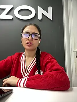 Snapshot of Sweet_Lollypop chatting on 01/23/25, 08:04 Sweet Lollypop online show from 01/23/25, 08:04