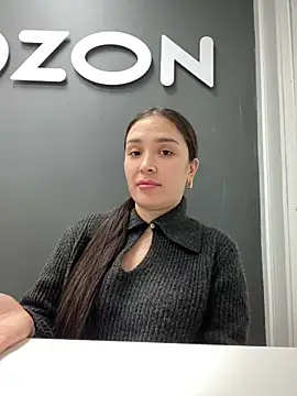 Snapshot of Sweet_Lollypop chatting on 02/16/25, 04:32 Sweet Lollypop online show from 02/16/25, 04:32