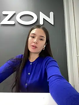 Snapshot of Sweet_Lollypop chatting on 03/19/25, 04:13 Sweet Lollypop online show from 03/19/25, 04:13