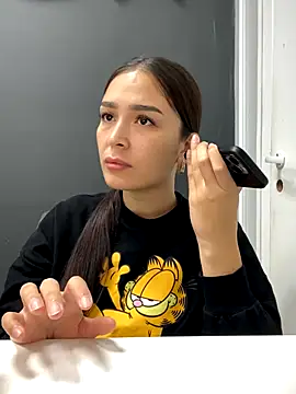 Snapshot of Sweet_Lollypop chatting on 10/06/25, 06:33 Sweet Lollypop online show from 10/06/25, 06:33