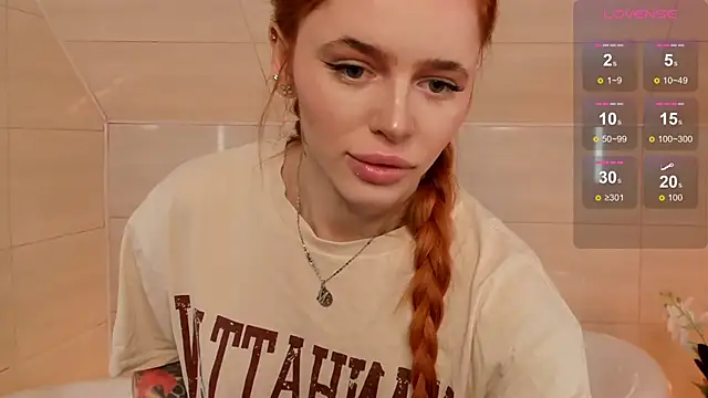 Phoenix Margo online show from 10/12/25, 04:11