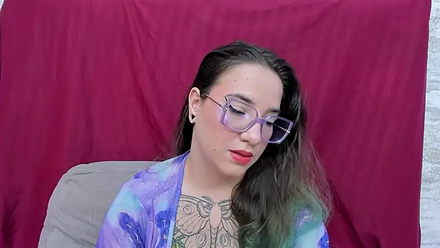 Snapshot of DEVA_BLUE_ chatting on 03/12/25, 09:24 DEVA BLUE online show from 03/12/25, 09:24