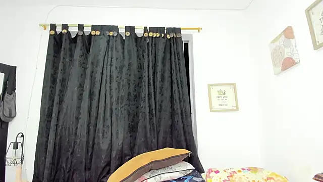 Snapshot of MANDY_GIRL_BBW chatting on 09/18/25, 09:44 MANDY GIRL BBW online show from 09/18/25, 09:44