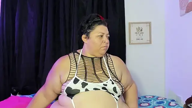 Snapshot of MANDY_GIRL_BBW chatting on 10/25/25, 07:27 MANDY GIRL BBW online show from 10/25/25, 07:27