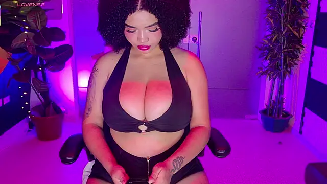 MalaikaBrown online show from 11/12/25, 12:16