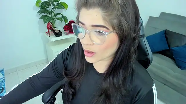 BellaFlaming online show from 03/20/25, 10:10