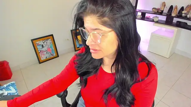 BellaFlaming online show from 04/24/26, 11:01