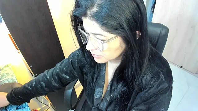 BellaFlaming online show from 05/21/26, 11:06