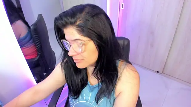 BellaFlaming online show from 05/28/26, 10:45