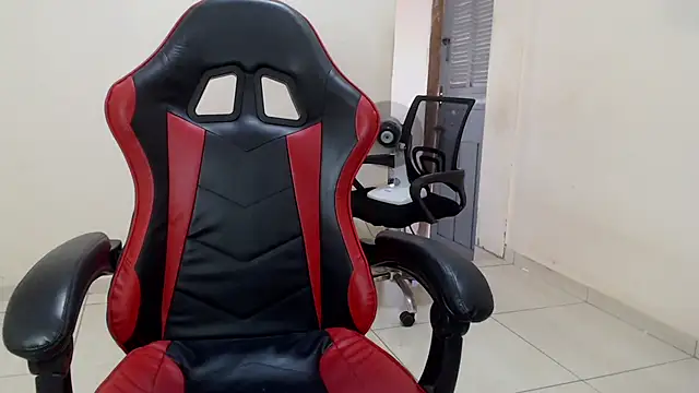 -Marivalda- online show from 10/15/25, 10:37