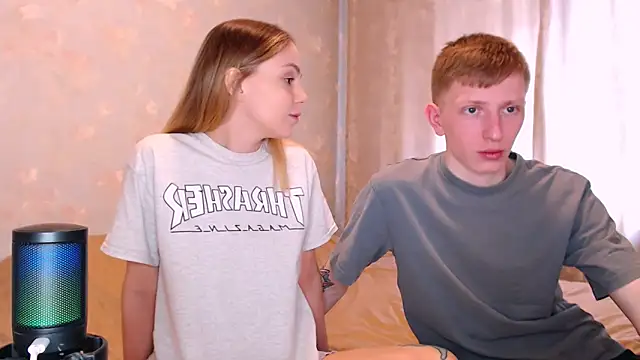 juliaanddima online show from 03/17/26, 07:23