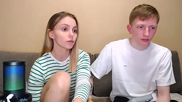 juliaanddima online show from 03/25/26, 09:54