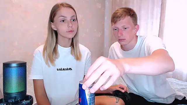juliaanddima online show from 07/20/26, 07:11