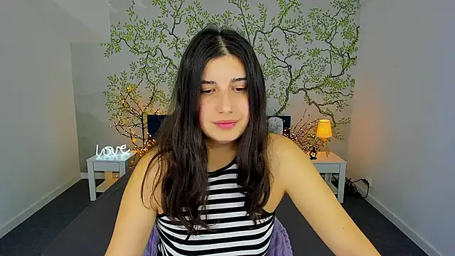 Snapshot of Linda_EX chatting on 01/14/25, 11:10 Linda EX online show from 01/14/25, 11:10