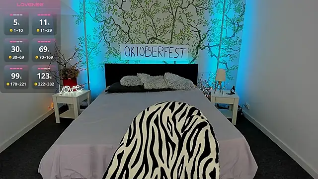 Linda EX online show from 09/14/25, 06:12