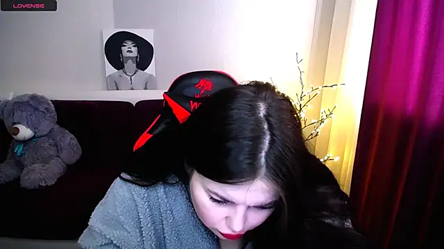 Emily Mo online show from 02/26/25, 08:04