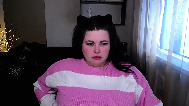 Emily Mo online show from 03/19/25, 06:24