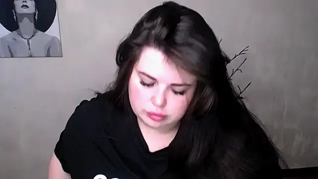 Emily Mo online show from 09/19/25, 05:09