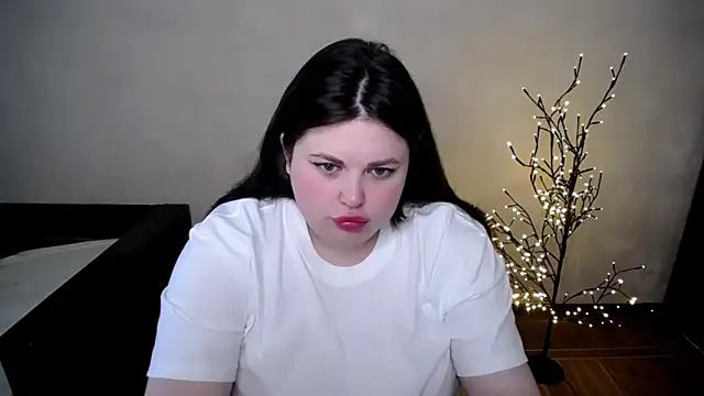 Emily Mo online show from 05/08/26, 05:46