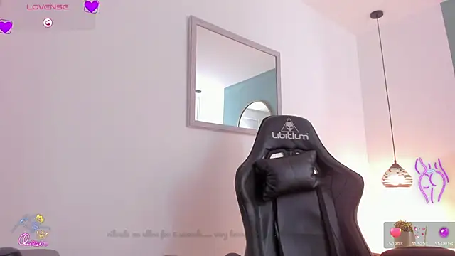 Snapshot of lucy_blue28 chatting on 04/08/26, 01:00 lucy blue28 online show from 04/08/26, 01:00