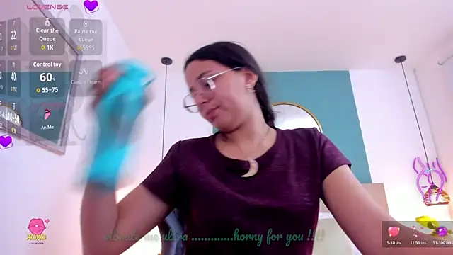 lucy blue28 online show from 05/21/26, 01:18