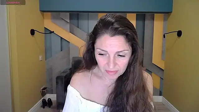 EllaLong online show from 12/28/24, 03:37