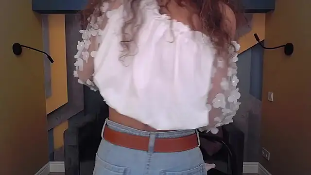 EllaLong online show from 09/17/25, 11:34