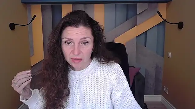 EllaLong online show from 11/10/25, 12:48