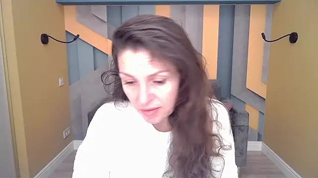 EllaLong online show from 02/07/26, 12:31