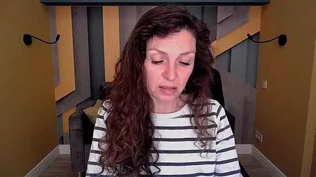 EllaLong online show from 04/11/26, 11:36