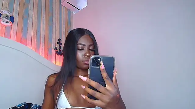 Snapshot of NaiaGils chatting on 03/14/25, 03:36 NaiaGils online show from 03/14/25, 03:36