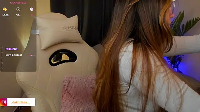 dakottaa  online show from 01/16/26, 11:31