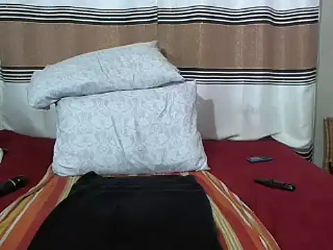 Snapshot of BustyyGoddess chatting on 01/16/25, 04:18 BustyyGoddess online show from 01/16/25, 04:18