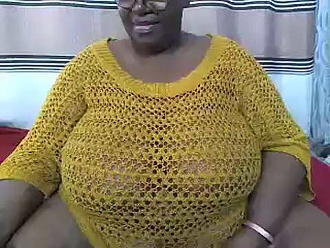 Snapshot of BustyyGoddess chatting on 02/11/25, 08:37 BustyyGoddess online show from 02/11/25, 08:37