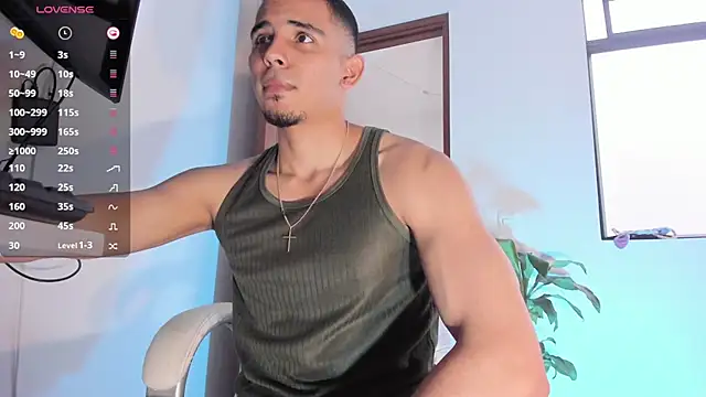 Snapshot of joss_111 chatting on 12/19/24, 04:13 joss 111 online show from 12/19/24, 04:13