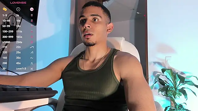 Snapshot of joss_111 chatting on 12/20/24, 02:41 joss 111 online show from 12/20/24, 02:41