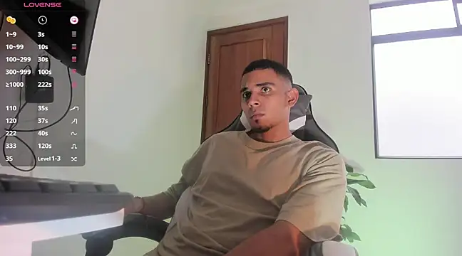 Snapshot of joss_111 chatting on 02/11/25, 06:33 joss 111 online show from 02/11/25, 06:33