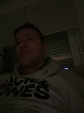 Snapshot of Adis1984Ger chatting on 02/18/25, 09:53 Adis1984Ger online show from 02/18/25, 09:53