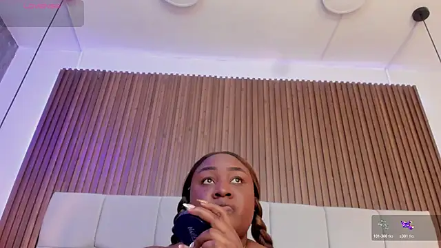 Saravy Blandon online show from 03/24/26, 11:04