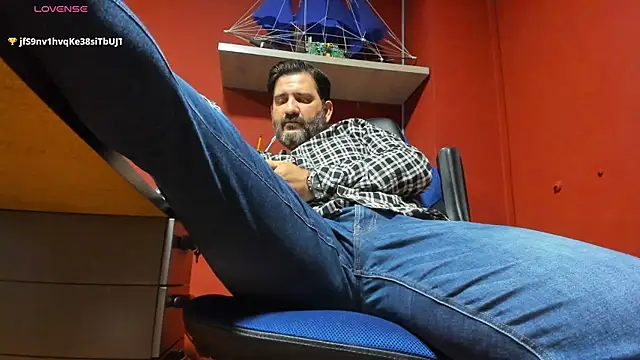 Maxi TheBigDaddy online show from 03/18/25, 03:10