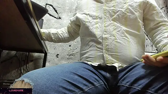 Maxi TheBigDaddy online show from 10/12/25, 01:21