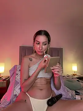 Snapshot of DanikRosse chatting on 06/11/26, 03:37 DanikRosse online show from 06/11/26, 03:37