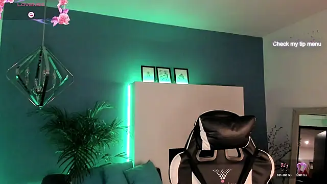 Megan inked online show from 11/01/25, 04:14