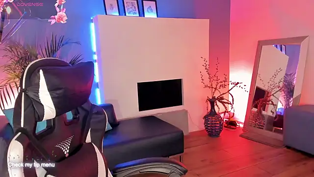 Megan inked online show from 11/28/25, 03:31