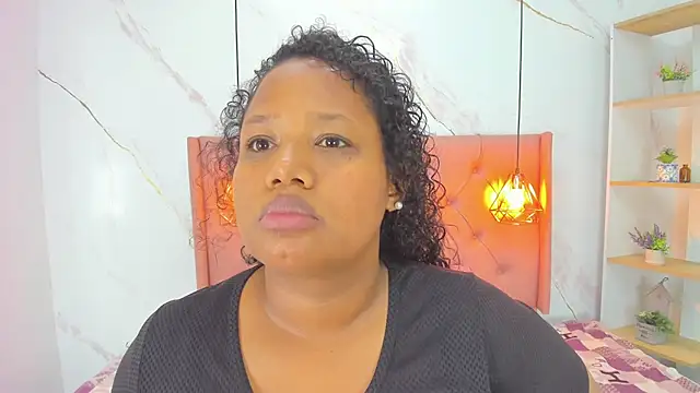 Belle Brunette online show from 12/19/25, 08:49