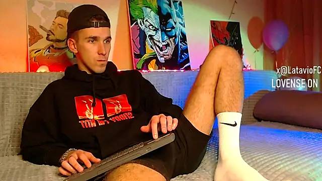 Midnighter  online show from 01/14/25, 05:40